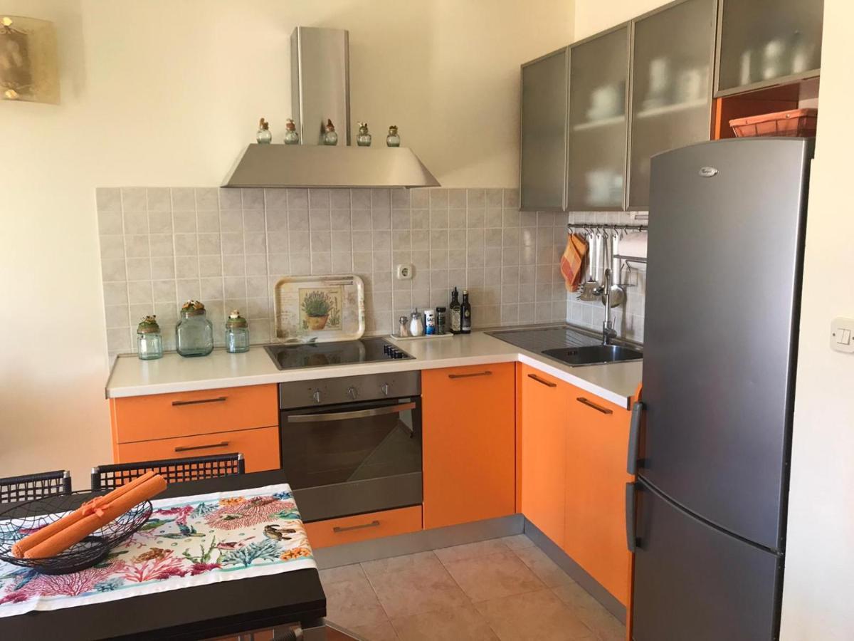 Apartmani Katarina Bol Exterior foto