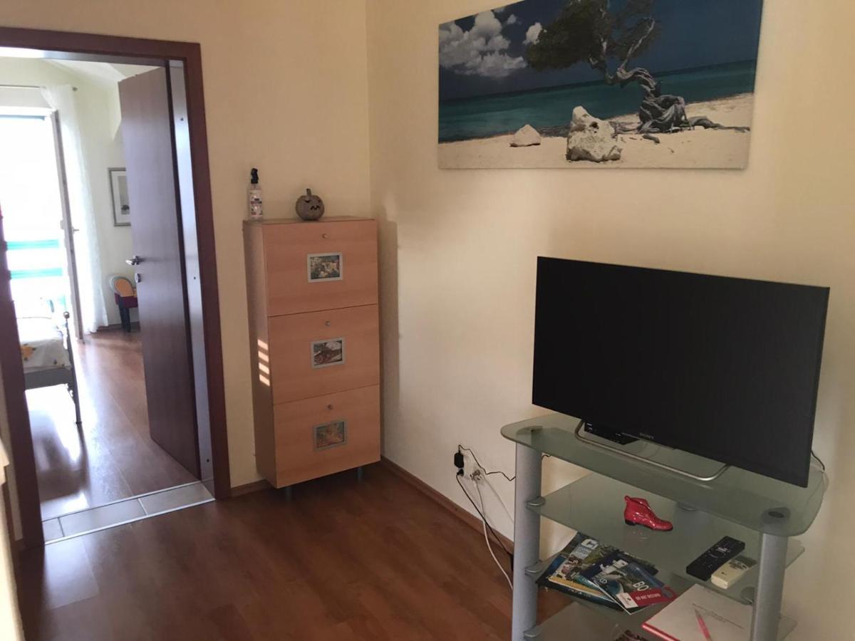 Apartmani Katarina Bol Exterior foto