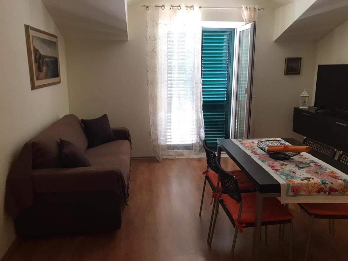Apartmani Katarina Bol Exterior foto