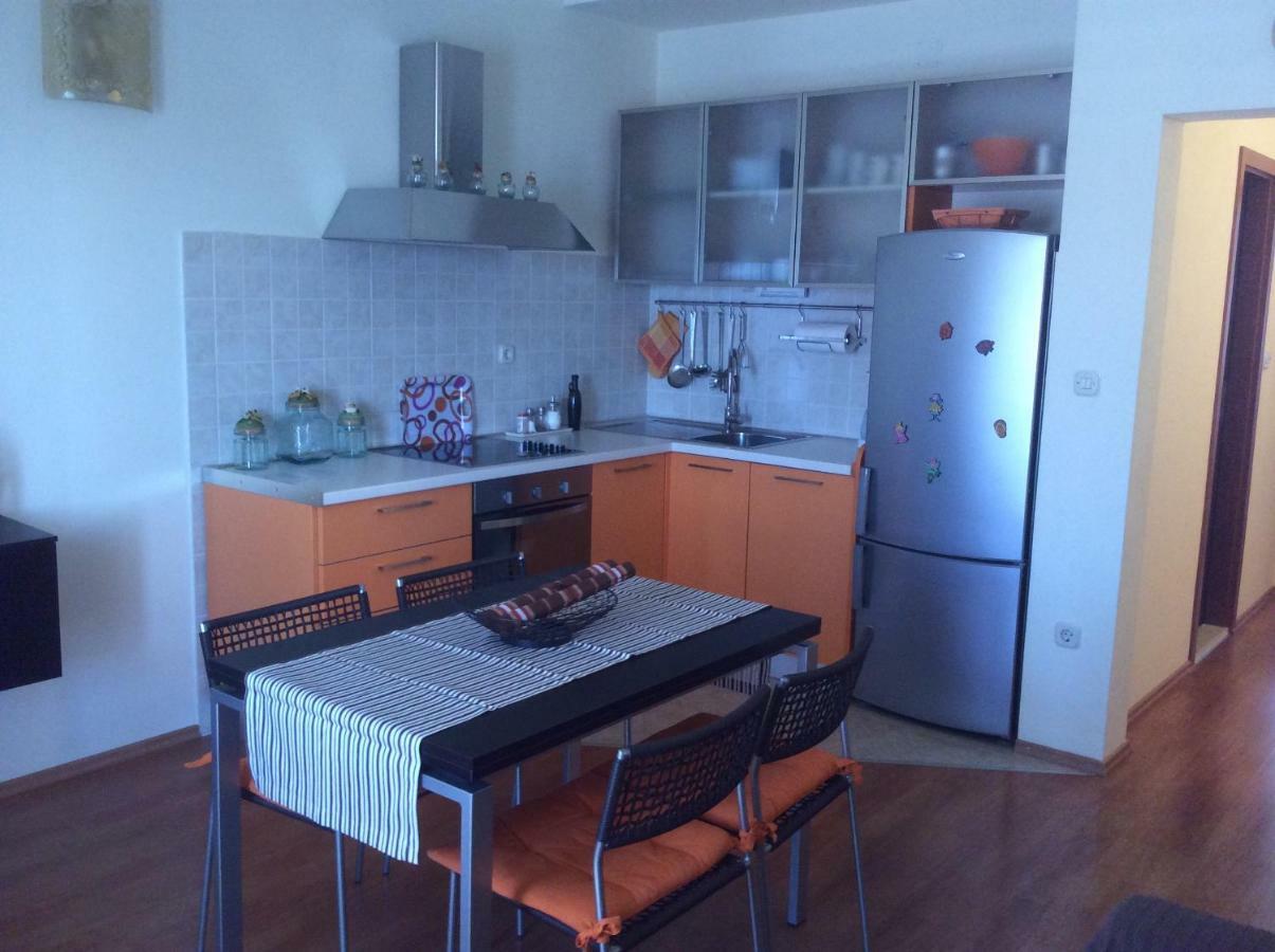 Apartmani Katarina Bol Exterior foto