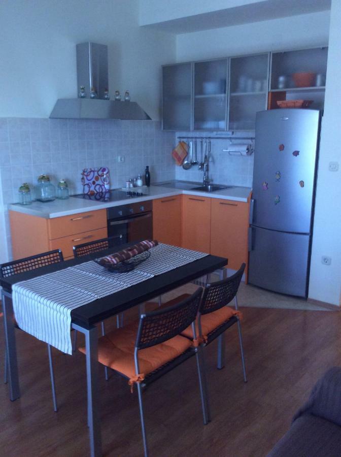 Apartmani Katarina Bol Exterior foto