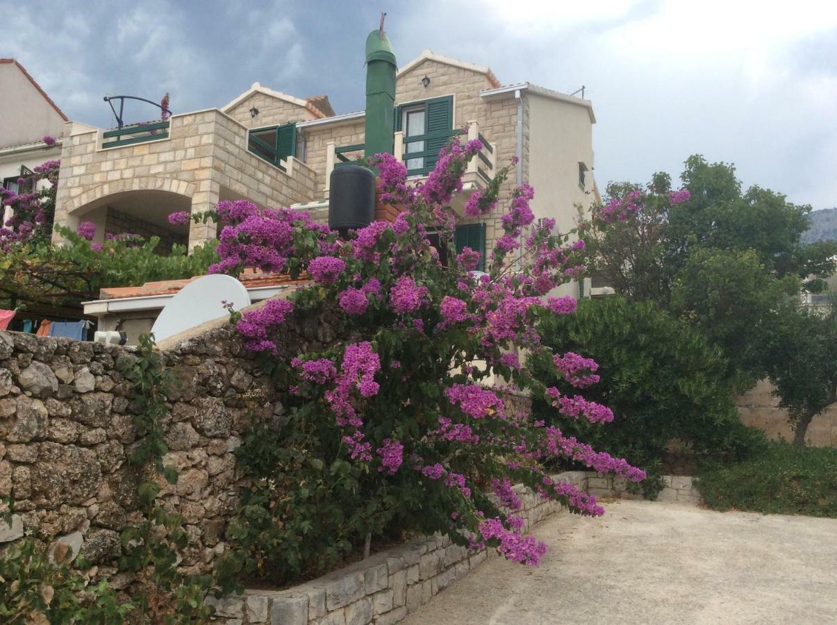 Apartmani Katarina Bol Exterior foto
