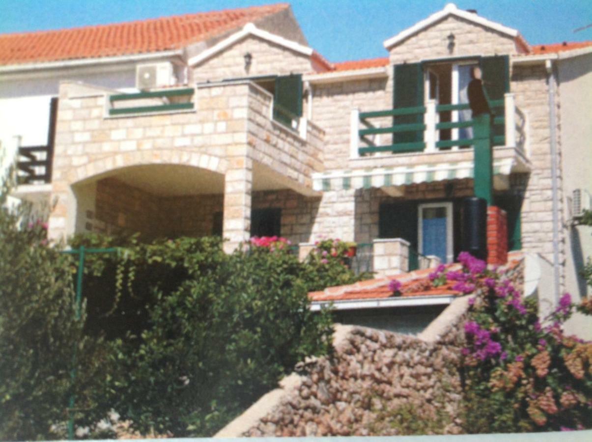 Apartmani Katarina Bol Exterior foto