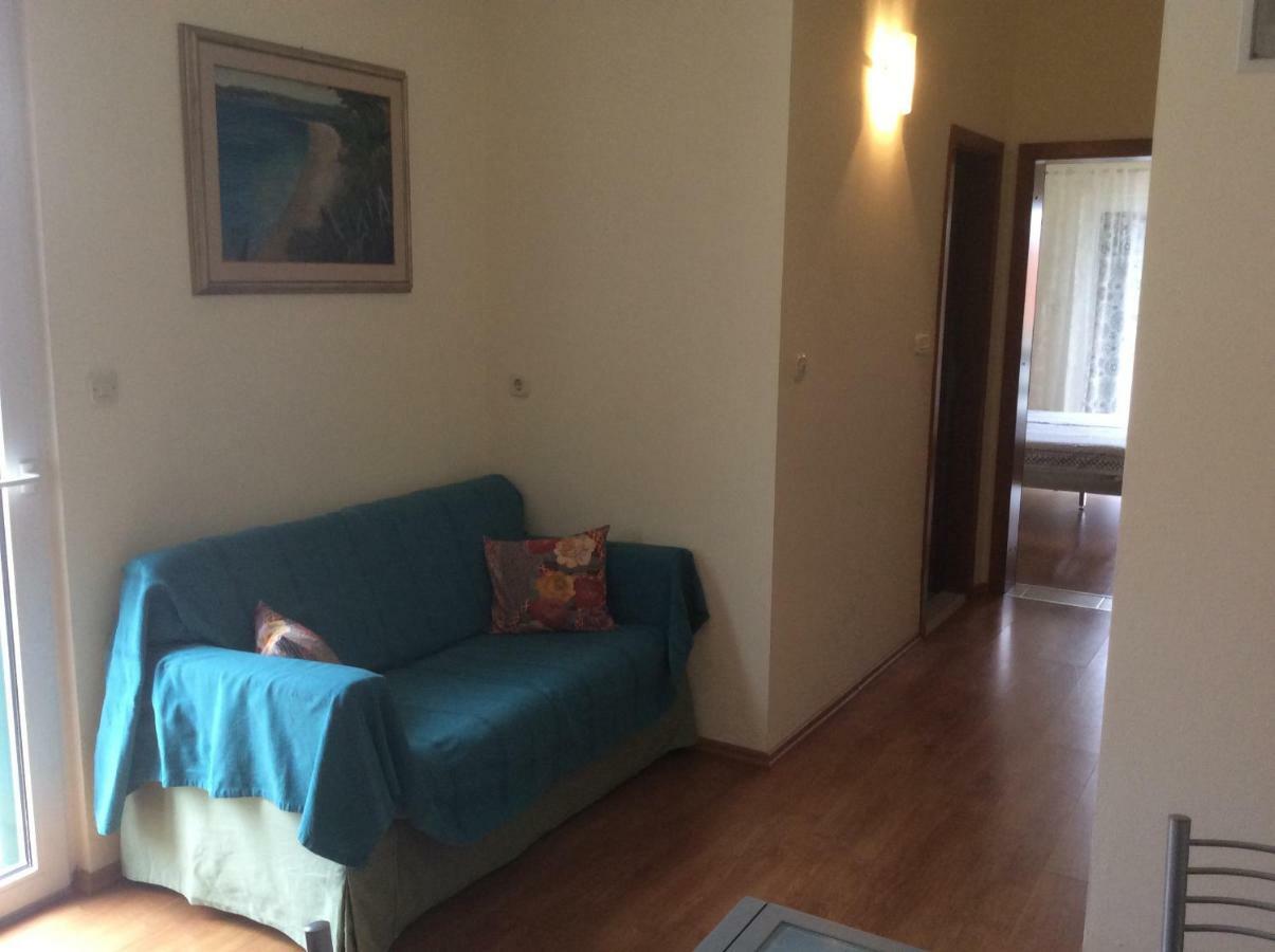 Apartmani Katarina Bol Exterior foto